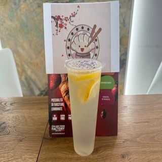 12. Limonata （柠檬水）700ml