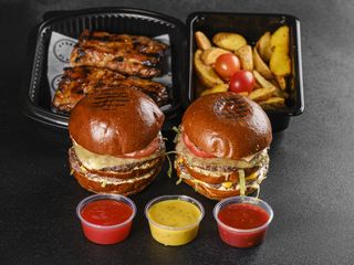 КОМБО ДАБЛ БУРГЕРИ ТА РЕБРА, L