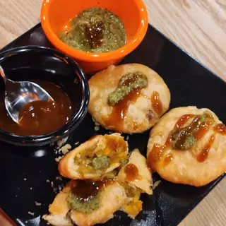 Aloo Tikki Chaat