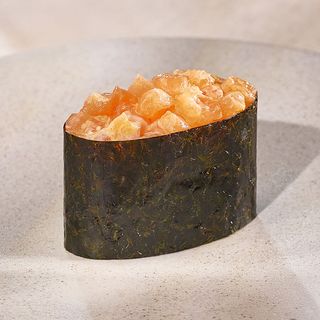 Гункан Лосось спайси