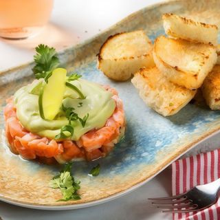 Tartar de salmón