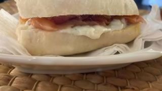 Montadito Roquefort De Pollo