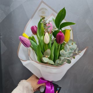 buchet cu 7 lalele multicolore