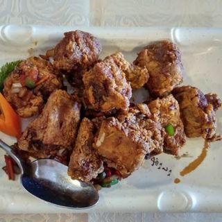 87. Costillas fritas con sal y pimienta
