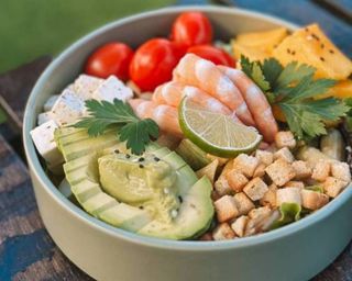 Bowl de Camarão e Manga