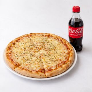 Pizza Margharita i Coca-Cola 0.5l