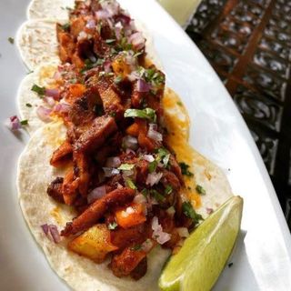 Taco pastor (poco picante)