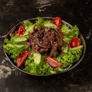 Великий салат з яловичиною (260г)