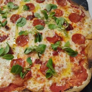 Pizza Diavola (30 Cm. x 30 Cm.)