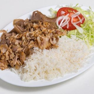 Plato Combinado De Arroz Con Ternera