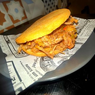 Arepa De Ternera Desmechada