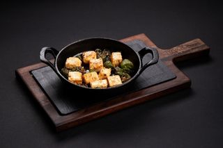 Пиперливи чушки със сирене