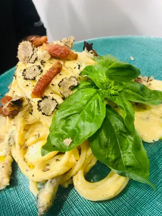 Spaghetti alla Carbonara (Huevo)