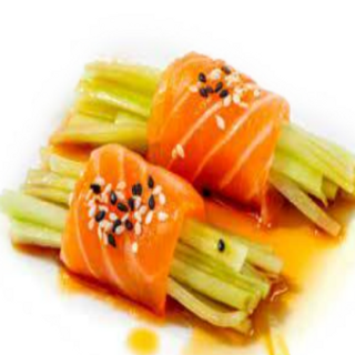 Salmón Envuelto En Pepino