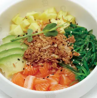 150. Poke salmone