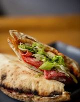 Сэндвич из печи с колбасой