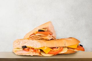 Панини сандвич с Кашкавал и Пуешко филе /голям/