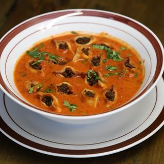 Մանթի լոլիկ ապուր