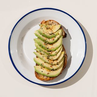 Tostada Con Aguacate