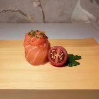 Gunkan salmone spicy