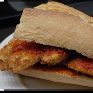 Bocadillo De Pechuga Rebozada