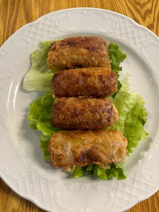 Rollito de vietnam4 ud y ensalada