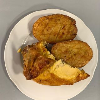 1/4 Pollo Pechuga con Patatas Caliu