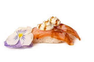 Nigiri salmon style - 2 pezzi