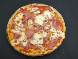 Pizza al prosciutto