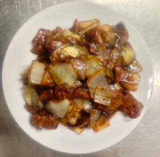 Ternera Con Cebolla