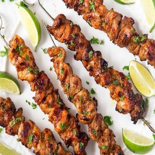 13A- Brochetas de pollo (4 uds.)