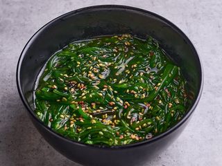 Sałatka goma wakame