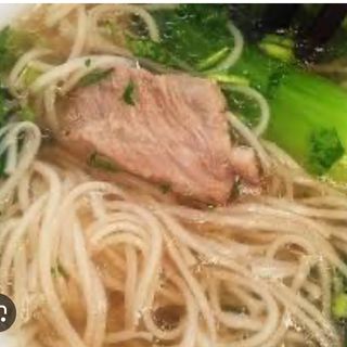 Brodo di spaghetti con puntine di maiale