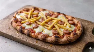 Salsiccia e patatine fritte
