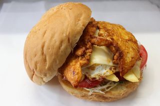 Хамбургер с пилешко Бонфиле (450г)