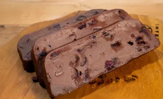 Ciocolată de casă cu merișoare