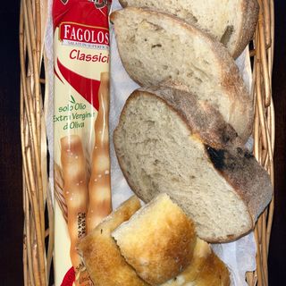 Cesta de pan variado por persona