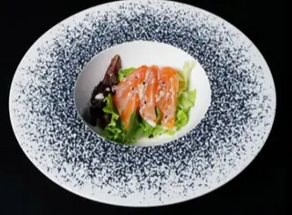 Ensalada De Salmón