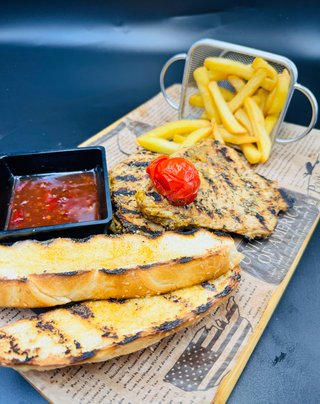 Свинско пайдаки с пържени картофки (500г)