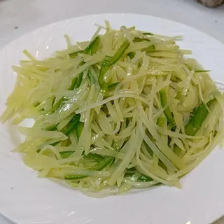 Shredded Potato Stir Fried With Green Pepper