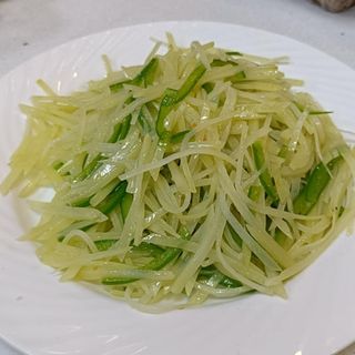 Shredded Potato Stir Fried With Green Pepper