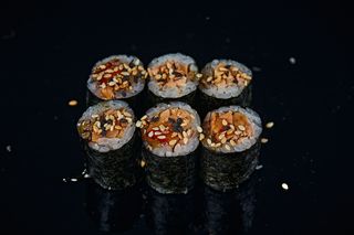 Grilled salmon hoso maki 6szt.	