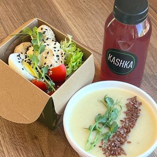 Боул з гречкою та мітболами+крем-суп+лимонад