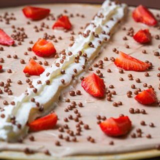 Палачинка Буено с пресни ягоди (290г)