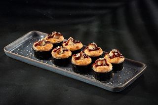 запеченный ролл с угремяке спайс унаги