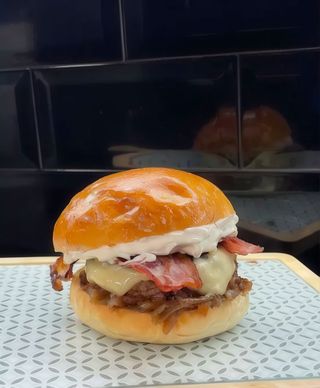 Hamburguesa cream & bacon