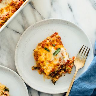 Lasaña vegetariana proteinada de verduras y queso mató