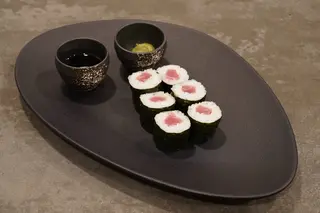 Maki de atún (6 Pzs.)