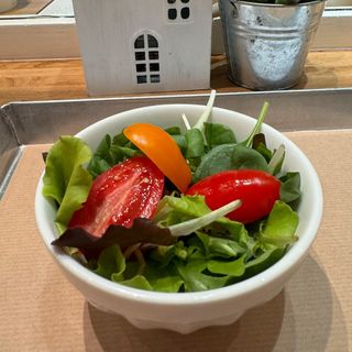 INSALATINA CON POMODORINI