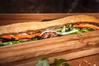 Banh my cu carne de vita